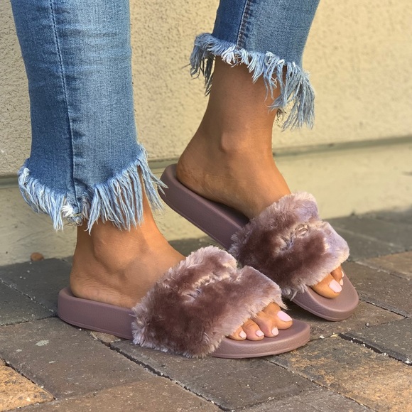 NIB Mauve Blush Furry Fuzzy Slip On Slides - Picture 2 of 8